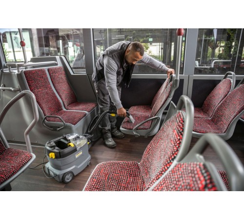 Пилосос Karcher Puzzi 8/1 (1.100-240.0)