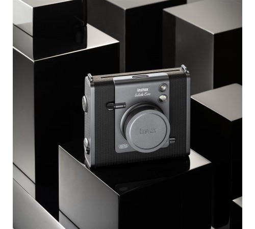 Камера моментального друку Fujifilm Instax Wide Evo Black (16840933)