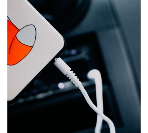 Кабель Xqisit Audio Cable 3.5 мм - 3.5 мм (M/M), 1.2 м, White (4029948026954) Кабель Xqisit Audio Cable 3.5 мм - 3.5 мм (M/M), 1.2 м, White (4029948026954)