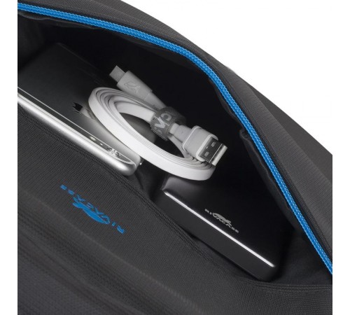 Рюкзак Rivacase 8069 Black 17.3"