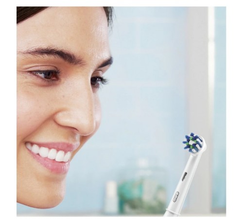 Зубна електрощітка Braun Oral-B Pro1 D305.513.3X CrossAction Black