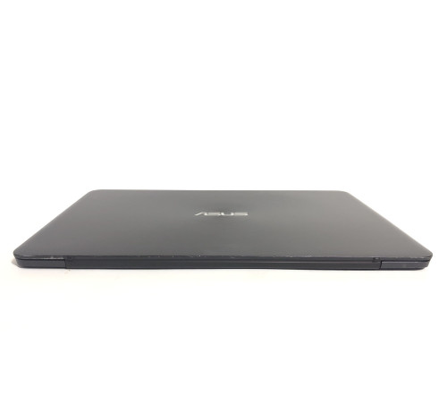 Ноутбук Asus ZenBook UX305C / 13.3" FullHD IPS / M3-6Y30 / 8GB / 128GB SSD / Win10 - Б/в