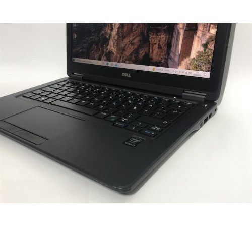 Ноутбук Dell Latitude E7250 / 12.5" (1366x768) / i3-5010U / 8GB / 128GB SSD / Win10 - Б/в