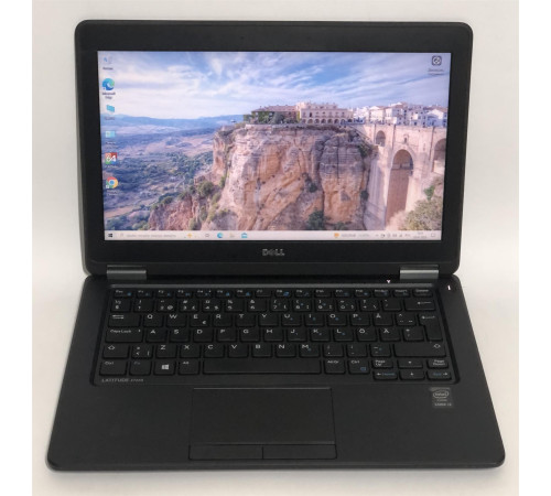 Ноутбук Dell Latitude E7250 / 12.5" (1366x768) / i3-5010U / 8GB / 128GB SSD / Win10 - Б/в