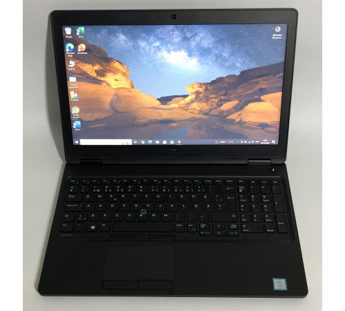 Ноутбук Dell Latitude 5580 / 15.6" (1366x768) / i3-7100U / 8GB / 128GB SSD / Win10Pro - Б/в