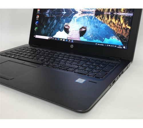 Ноутбук HP ZBook 15U G3 / 15.6" FullHD IPS / i7-6500U / 16GB / 256GB SSD / AMD FirePro W4190, 2GB / Win10Pro / Backlight / сканер відбитка - Б/в