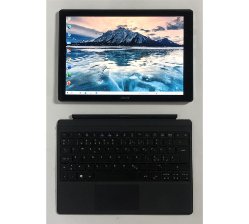 Ноутбук Acer Switch Alpha 12 SA5-271P / 12" (2160x1440) IPS Touch / i5-6200U / 8GB / 256GB SSD / Win10 / Backlight - Б/в