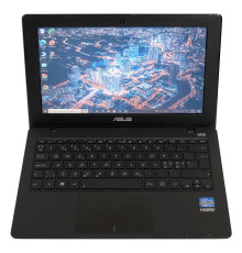 Ноутбук Asus X200CA / 11.6" (1366x768) / i3-3217U / 4GB / 128GB SSD / Win10Pro - Б/в