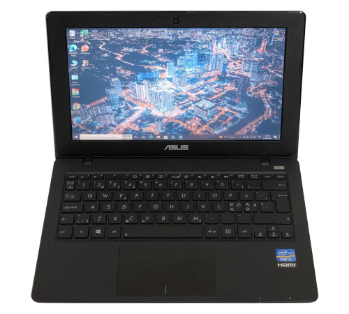 Ноутбук Asus X200CA / 11.6" (1366x768) / i3-3217U / 4GB / 128GB SSD / Win10Pro - Б/в
