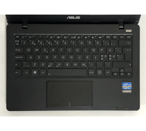 Ноутбук Asus X200CA / 11.6" (1366x768) / i3-3217U / 4GB / 128GB SSD / Win10Pro - Б/в