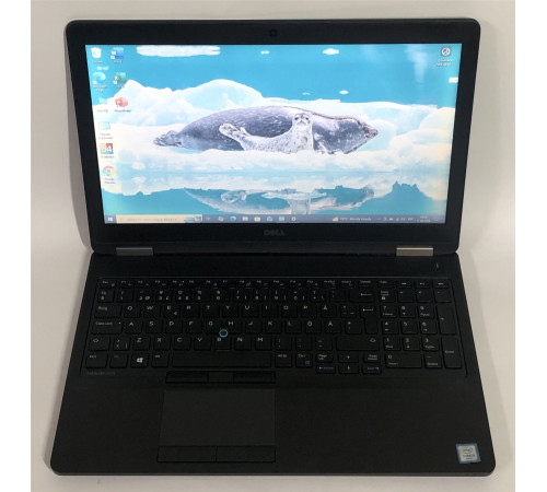 Ноутбук Dell Latitude E5570 / 15.6" (1366x768) / i5-6440HQ / 8GB / 256GB SSD / Win10Pro / Backlight - Б/в