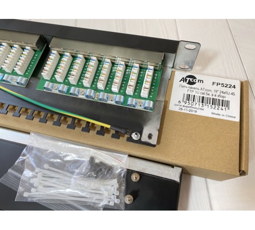 Патч-панель Atcom FP5224 19" 24хRJ-45 FTP 1U cat.5е, в зборі Патч-панель Atcom FP5224 19" 24хRJ-45 FTP 1U cat.5е, в зборі