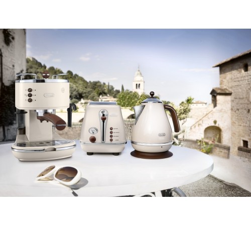 Електрочайник Delonghi KBOV 2001.BG