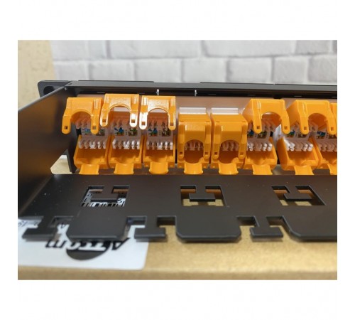 Патч-панель ATcom P6148 19" 24хRJ-45 UTP 1U cat.6, в зборі Патч-панель ATcom P6148 19" 24хRJ-45 UTP 1U cat.6, в зборі