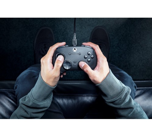 Геймпад Razer Wolverine V3 Tournament Edition Black (RZ06-05210100-R3M1)