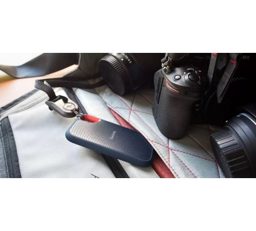 Накопичувач зовнішній SSD 1TB SanDisk Extreme Portable E61 (SDSSDE61-1T00-G25)