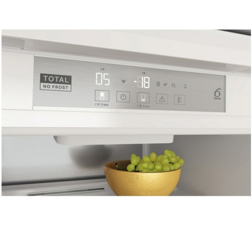 Вбудований холодильник Whirlpool WHC18 T573