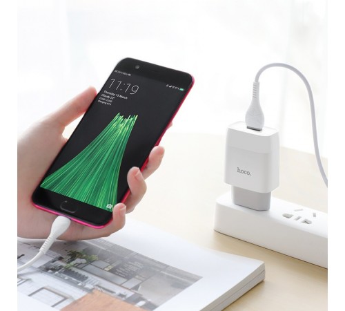 МЗП Hoco C72A Glorious 2.1A (1USB-A) + кабель USB to MicroUSB Білий МЗП Hoco C72A Glorious 2.1A (1USB-A) + кабель USB to MicroUSB Білий