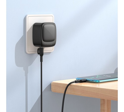 МЗП Borofone BAS23A Lucky PD30W (2USB-A/1C) + кабель Type-C to Type-C Black МЗП Borofone BAS23A Lucky PD30W (2USB-A/1C) + кабель Type-C to Type-C Black