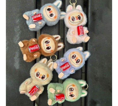 Іграшка - брелок Labubu monsters Pop Mart Big model Coca-Cola Colab Random color Іграшка - брелок Labubu monsters Pop Mart Big model Coca-Cola Colab Random color