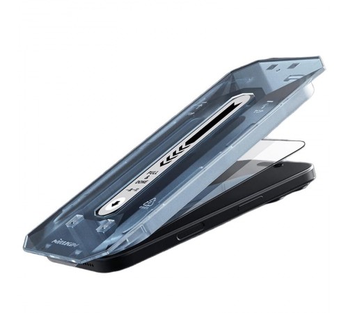 Захисне скло Nillkin (CP+PRO) для Apple iPhone 17 (6.3") (+ аппликатор) Чорний